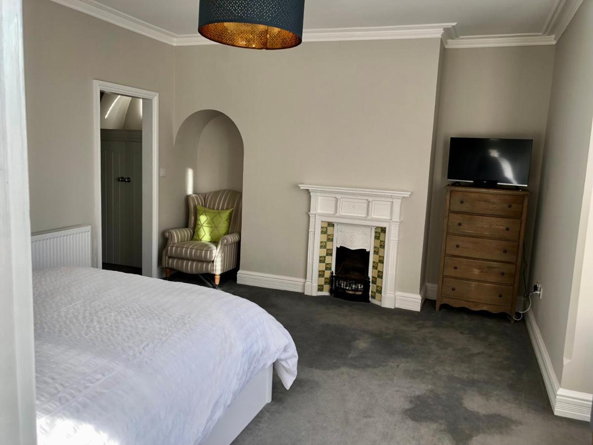 Stunning 2 Bed Georgian Apartment Swafield Exterior foto